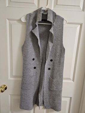 Love Tree Gray Sleeveless Knit Vest with Double-Button Front